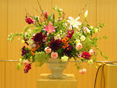 壇上花
